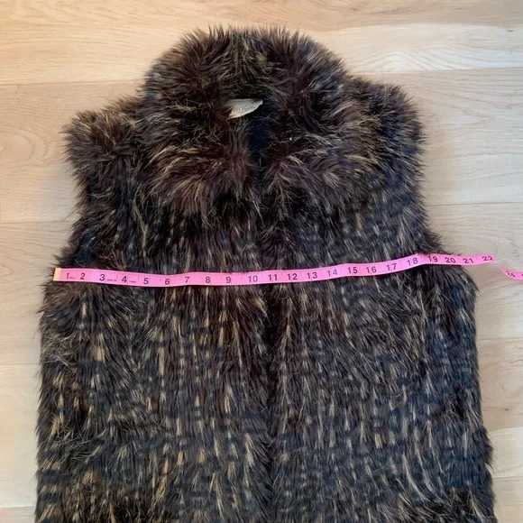 Vintage Painted Pony Faux Fur Vest Size M/L. EUC - Picture 10 of 13